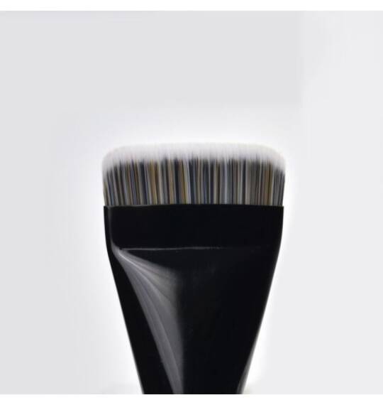 Beter Elite Ekstra İnce Fondöten Fırçası No 24 - 2