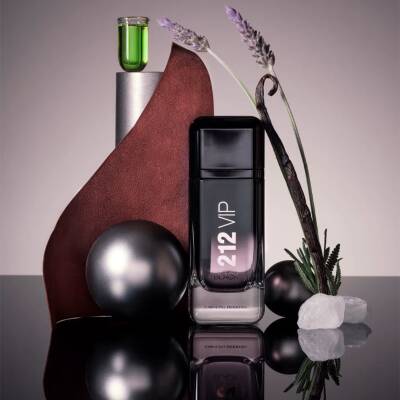 Carolina Herrera 212 Vip Men Black Edp 100 Ml - 3