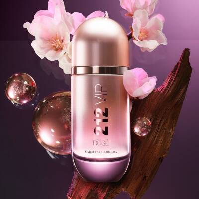 Carolina Herrera 212 Vip Rose Elixir Edp 80 Ml Kadın Parfüm - 4